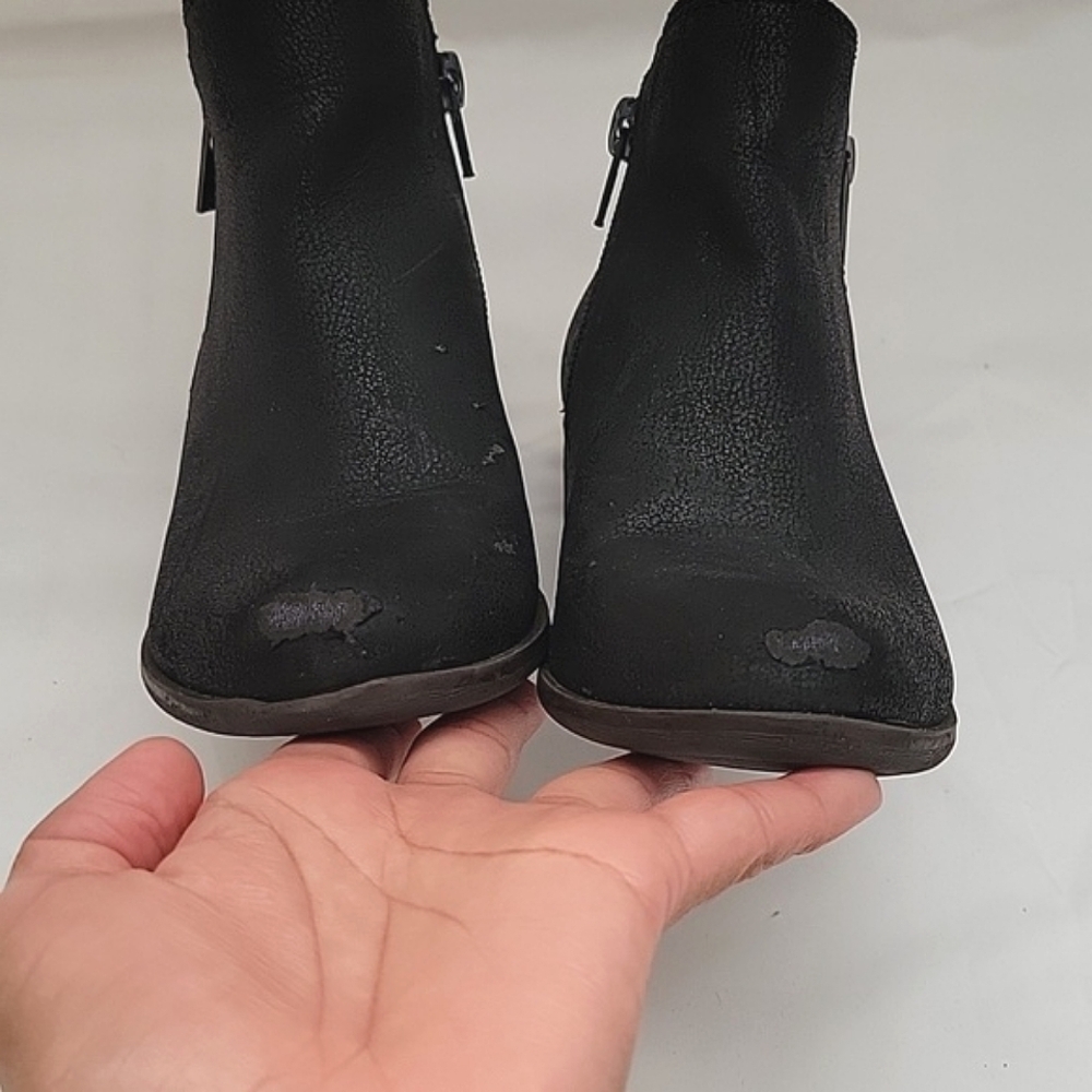 Lucky Brand black ankle boots w/side zippers. SIZE 13 for girls. - Picture 12 of 15